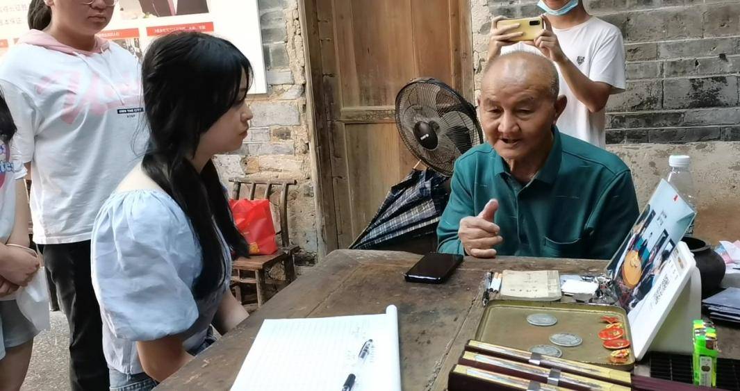 半條被子,溫暖中國