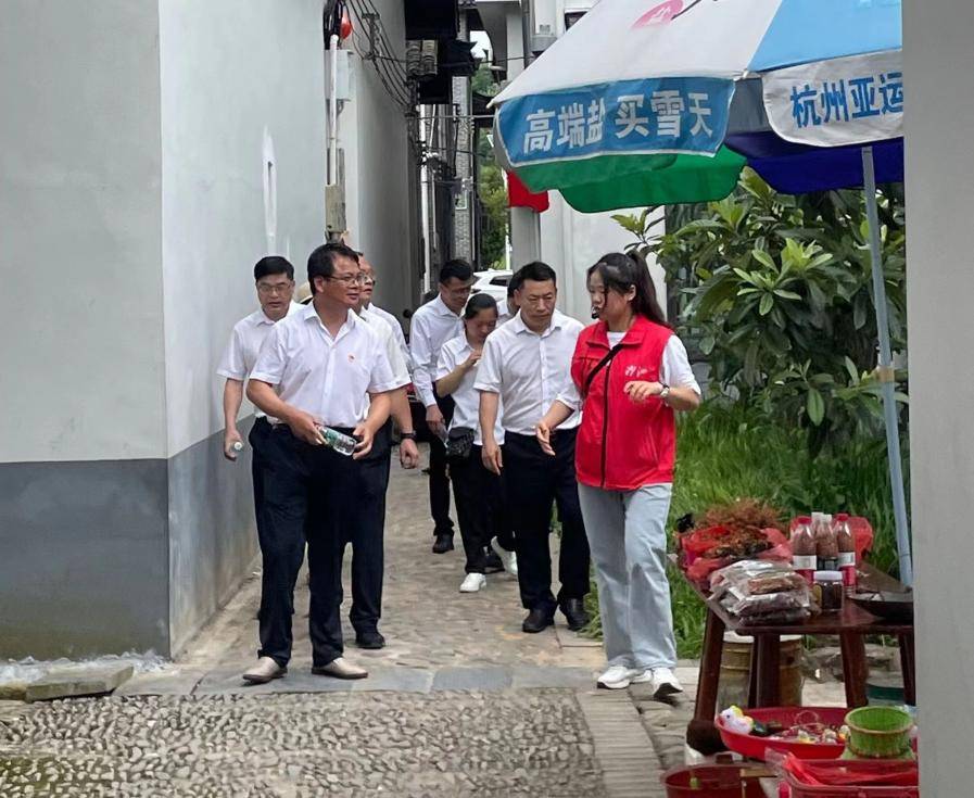 半條被子,溫暖中國